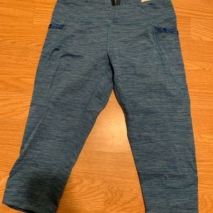 Patagonia cropped leggings
